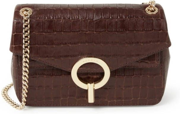 sandro Schoudertas van leer met crocostructuur