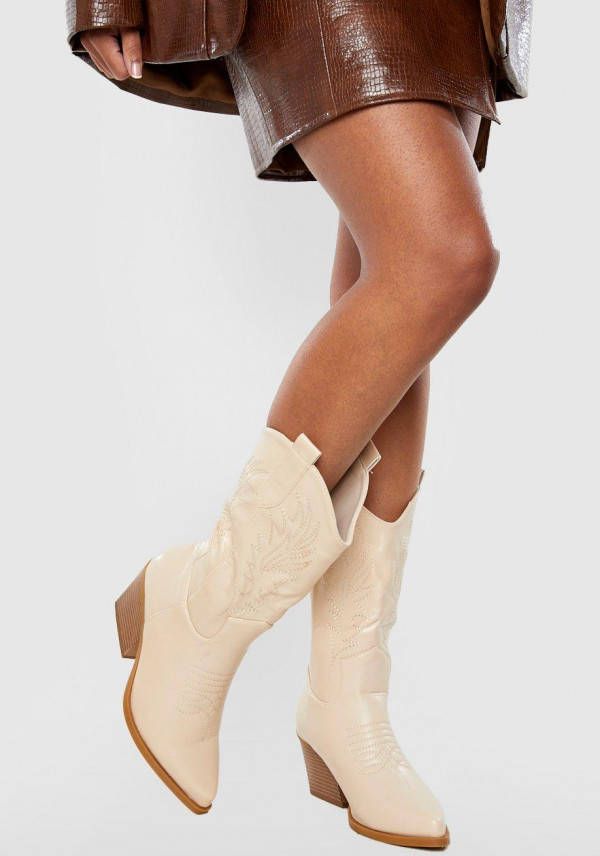 boohoo Geborduurde Pu Cowboylaarzen, Beige