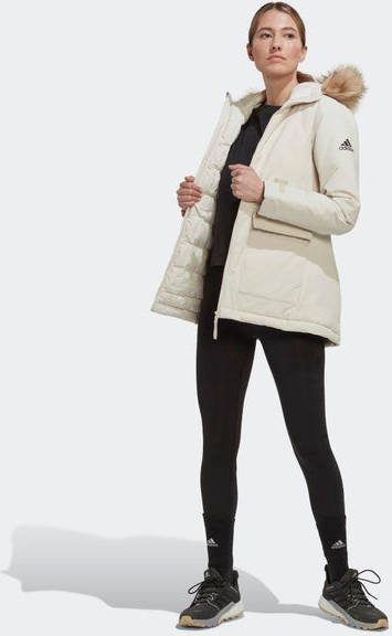 Adidas Utilitas Hooded Parka Dames Jackets