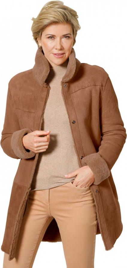 MONA Jas van lamsvacht Karamel