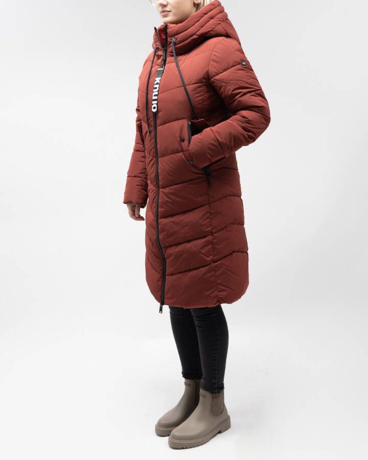 Khujo Ayleena 2 winterja