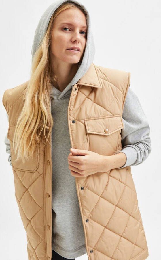 SELECTED FEMME quilted bodywarmer SLFTINNA van gerecycled polyester lichtbruin